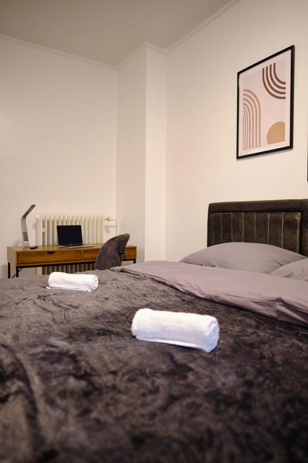 Primetime Suite Fuer 8+Kueche/Wifi Essen Exteriér fotografie
